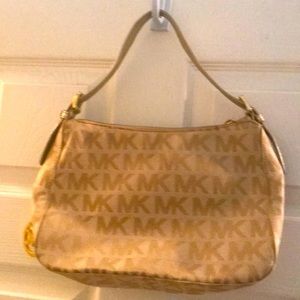 MICHEAL KORS bag